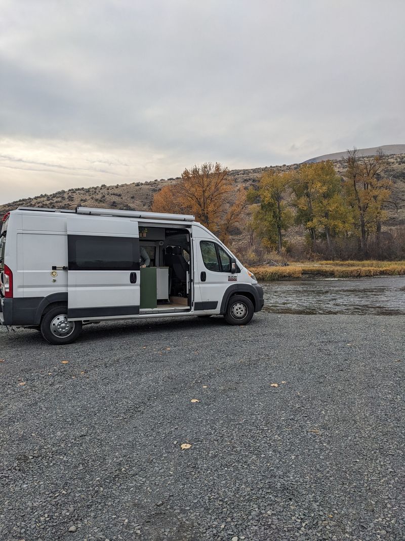 Picture 2/19 of a *REDUCED PRICE* Off Grid, Fully Stocked, Full Bathroom! for sale in Yakima, Washington