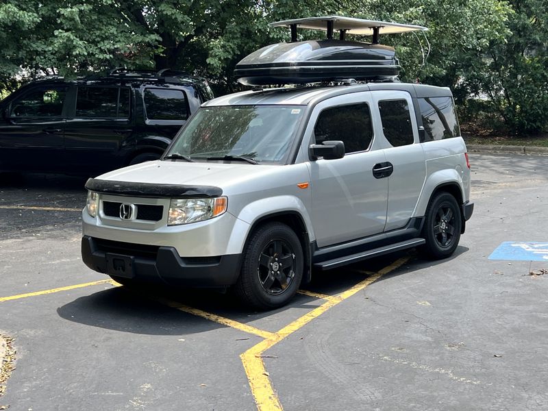 Picture 3/27 of a 2011 HONDA ELEMENT LX AWD CAMPER SUV for sale in Lisle, Illinois