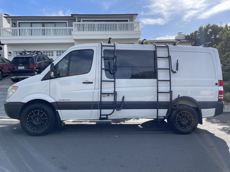 Picture 2/8 of a 2007 Dodge Sprinter Van in great condition for sale in Laguna Beach, California