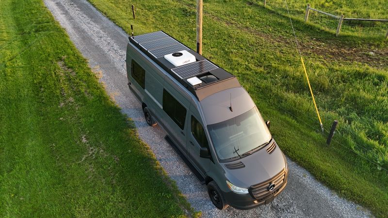 Picture 4/59 of a Offgrid family campervan for sale in Strasburg, Pennsylvania