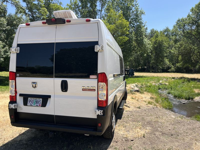 Picture 5/21 of a 2020 “Dave & Matt Van” ￼Legacy model 5.2. <63k miles for sale in Ashland, Oregon