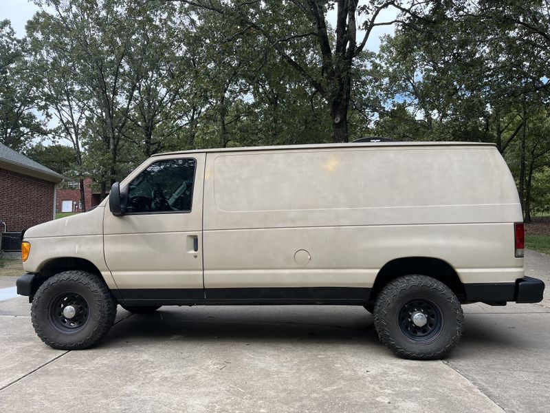 Picture 3/23 of a 2005 Ford E250 for sale in Conway, Arkansas