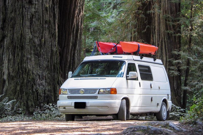 Picture 1/30 of a 1999 Volkswagen EuroVan Camper – excellent condition for sale in Olympia, Washington