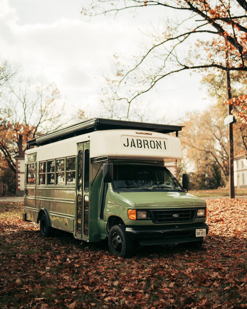 Picture 1/16 of a 2003 Ford 7.3 Diesel professional bus build for sale in Bend, Oregon