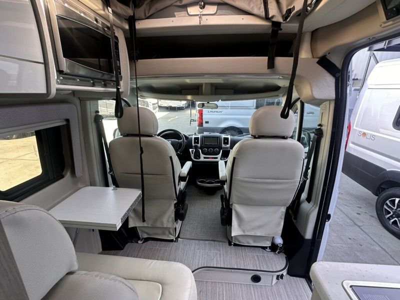 Picture 4/8 of a 2023 Thor Rize 18A *Low Miles* for sale in Pacific Grove, California