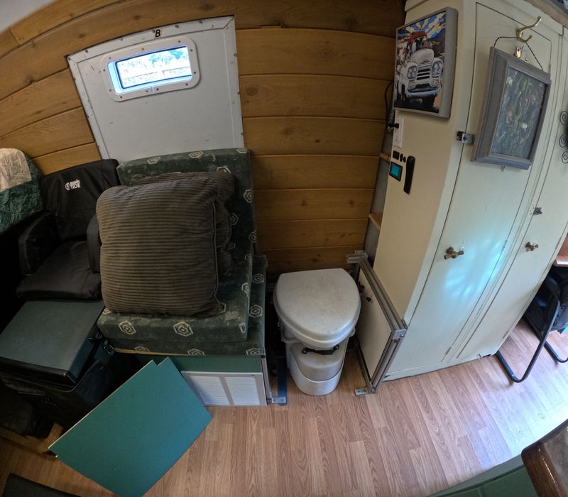 Picture 5/13 of a 2006 Ford E450 Conversion Van for sale in Denver, Colorado