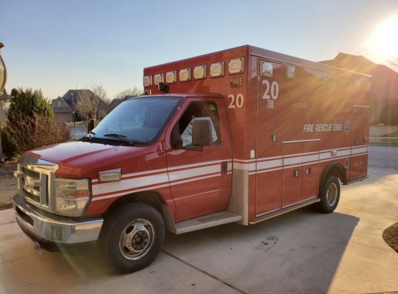 Picture 1/14 of a 2009 Ford E450 Ambulance for sale in Oklahoma City, Oklahoma