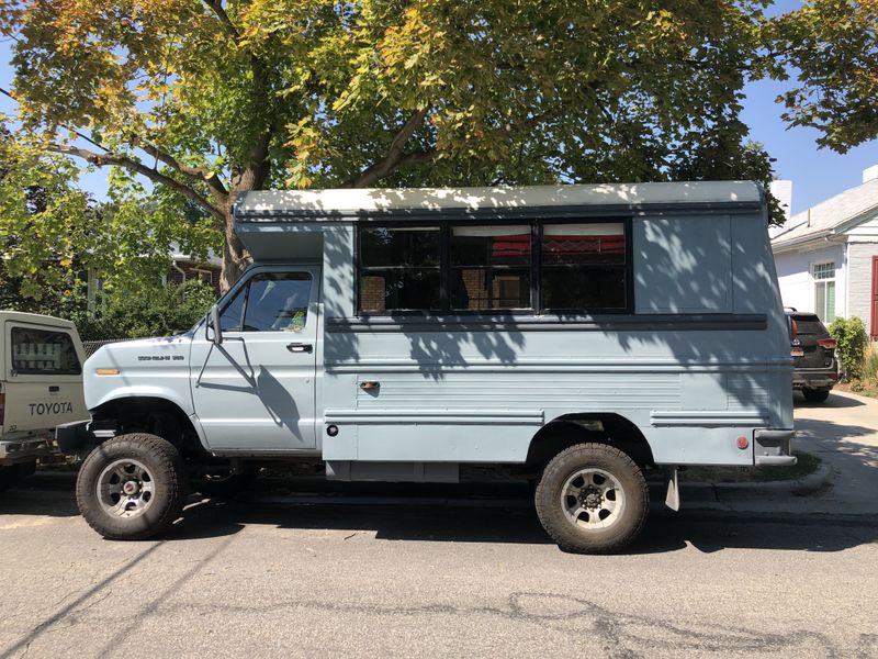 Picture 4/12 of a 1985 Ford E350/Skoolie 4x4 for sale in Salt Lake City, Utah