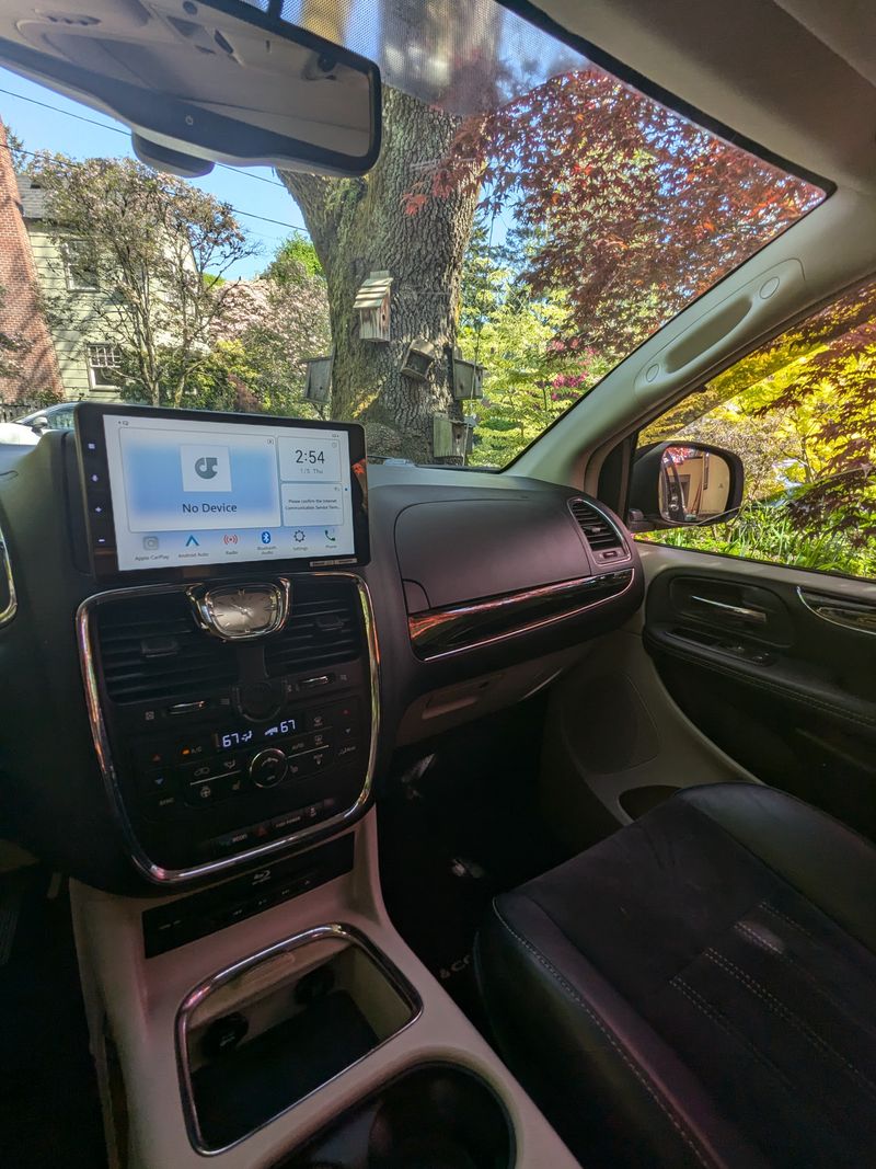 Picture 2/7 of a 2014 Chrysler T/C 30yr Anniversary Edition for sale in Portland, Oregon