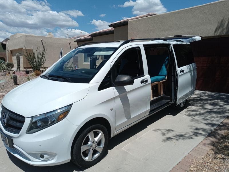 Picture 2/19 of a 2016 Mercedes Benz Metris Camper Van for sale in Tucson, Arizona