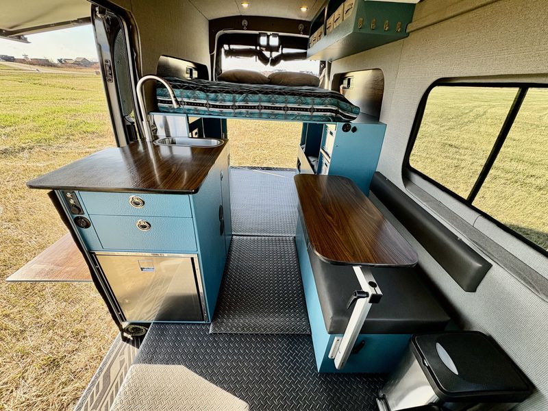 Picture 4/28 of a AWD Ford Transit EcoBoost 2021 for sale in Bozeman, Montana