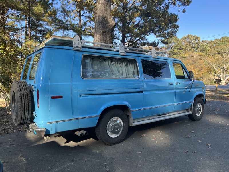 Picture 2/20 of a 1989 Ford Club Wagon XL for sale in Pittsboro, North Carolina