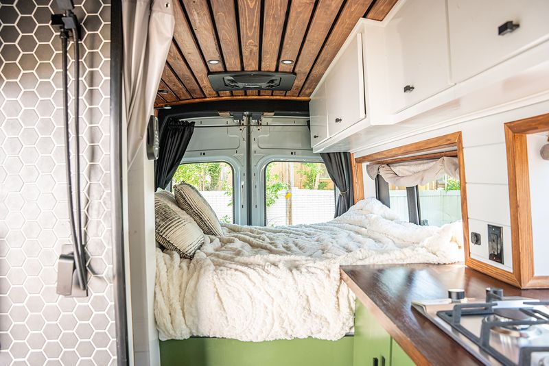 Picture 4/11 of a 2021 Ford Transit 350 Luxury Custom Camper Van for sale in Draper, Utah