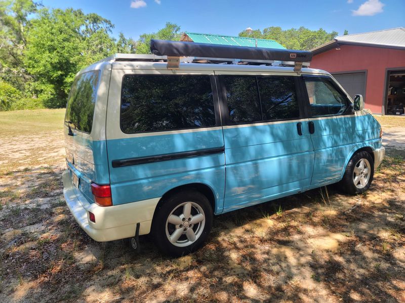 Picture 4/19 of a 2001 VW Eurovan 'Off Grid' custom camper for sale in Apopka, Florida