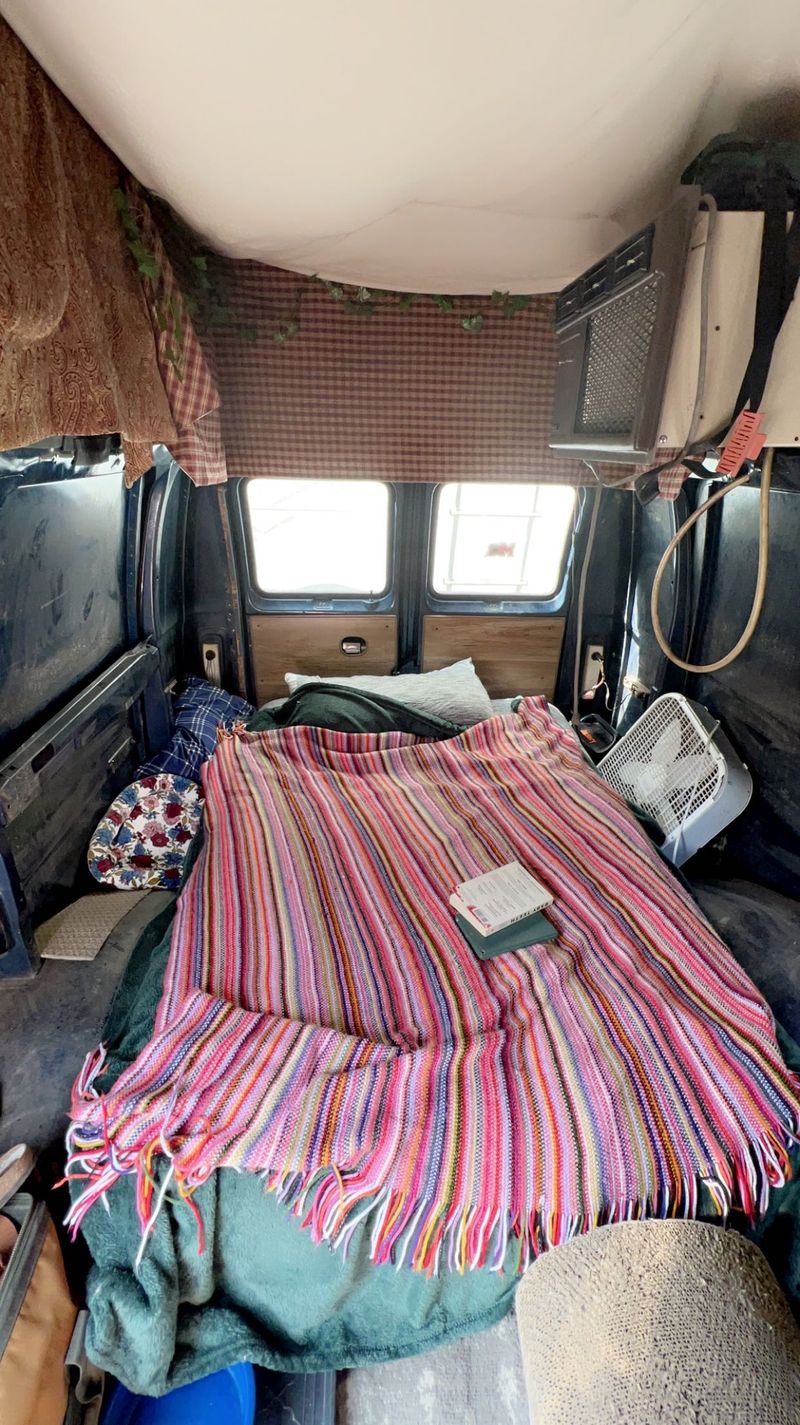 Picture 2/3 of a 1986 ford econoline travel wagon, camper van for sale in Cleveland, Ohio