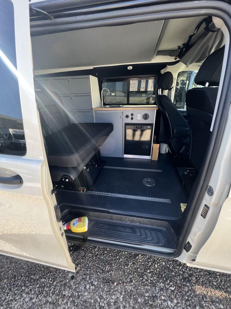 Picture 4/9 of a Mercedes-Benz Metris Camper 2022 for sale in Redwood City, California