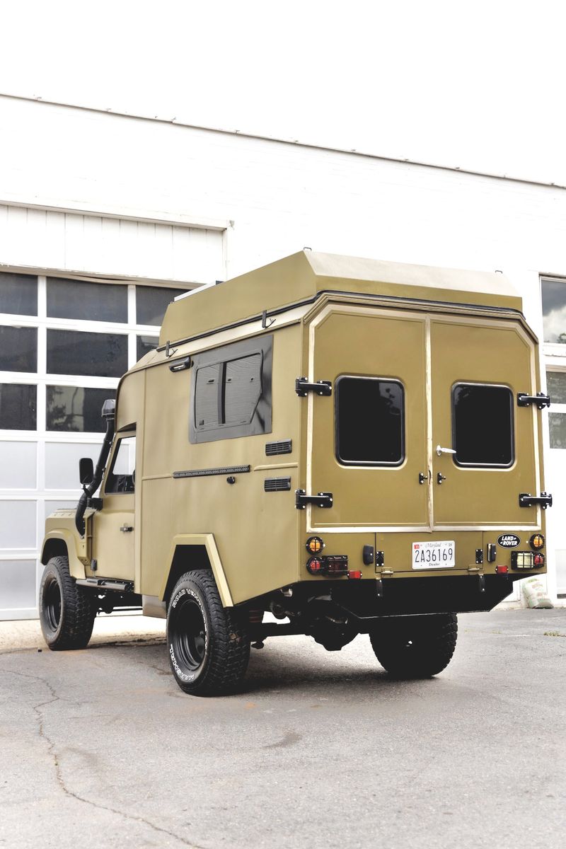 Picture 2/26 of a 1993 LAND ROVER DEFENDER 110 CAMPER for sale in Aliso Viejo, California