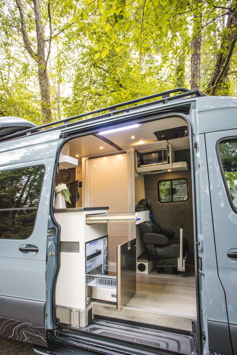 Picture 2/30 of a 2022 Mercedes Sprinter Van 170 Sleeps 4 for sale in Seattle, Washington