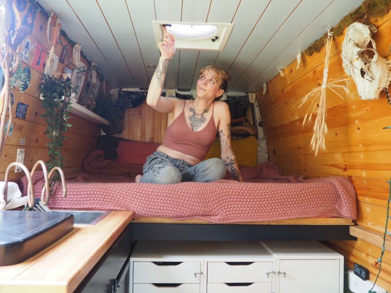Picture 3/13 of a 2007 Diesel Sprinter (cozy cabin vibes) for sale in Tulsa, Oklahoma