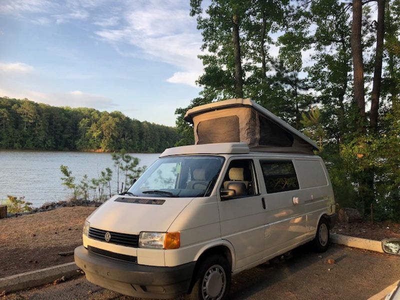 Picture 1/19 of a Volkswagen/Winnebago Eurovan Camper (1995) for sale in Acworth, Georgia