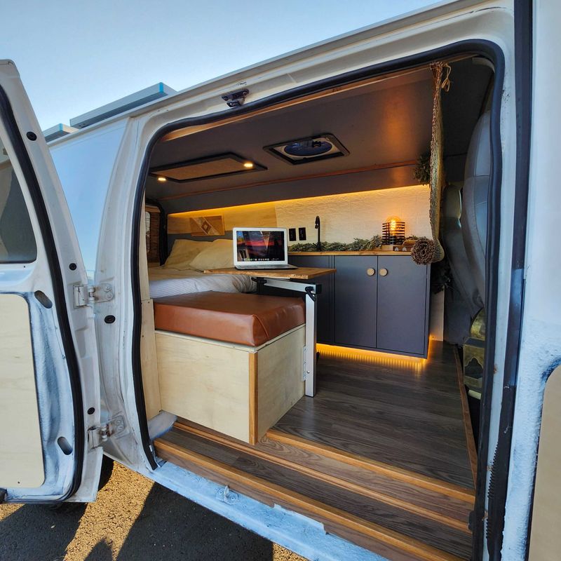 Picture 1/30 of a FREE SHIPPING Professional Built OfF Grid Camper for sale in Long Beach, California