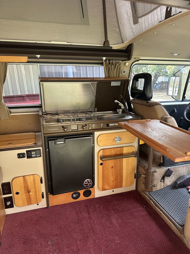 Picture 3/12 of a 1985 Volkswagen Westfalia Wolfsburg Edition for sale in Spray, Oregon