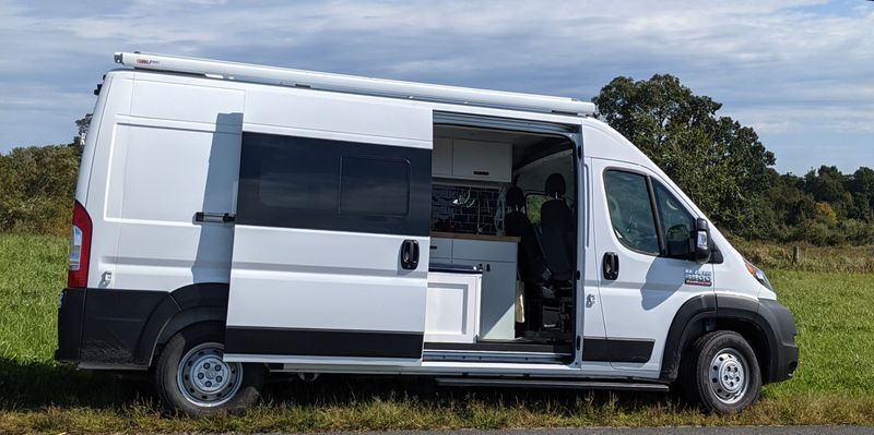 Picture 4/14 of a 2021 Dodge RAM 2500 Promaster for sale in Cambridge, Massachusetts