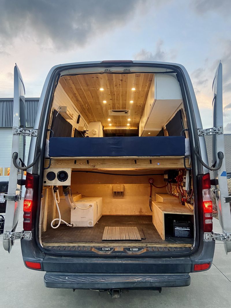 Picture 5/16 of a 2008 Mercedes Sprinter 170” High Top for sale in Fort Smith, Arkansas