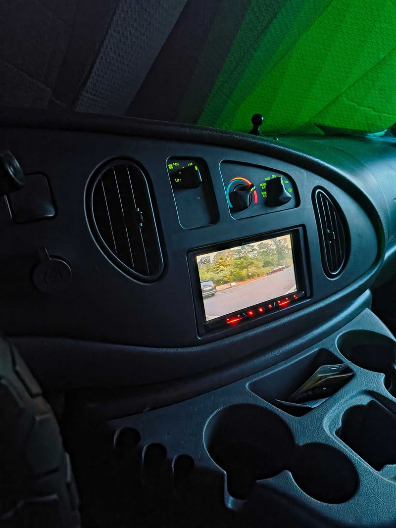 Picture 5/8 of a 2005 Ford e450 super duty for sale in Seattle, Washington