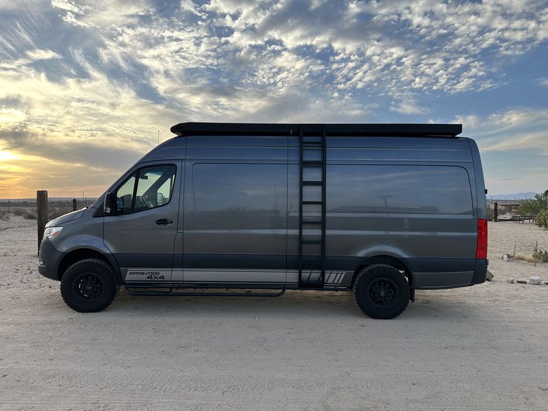 Picture 4/21 of a 2022 Mercedes-Benz Sprinter 2500 4x4 Premium Package for sale in Los Angeles, California