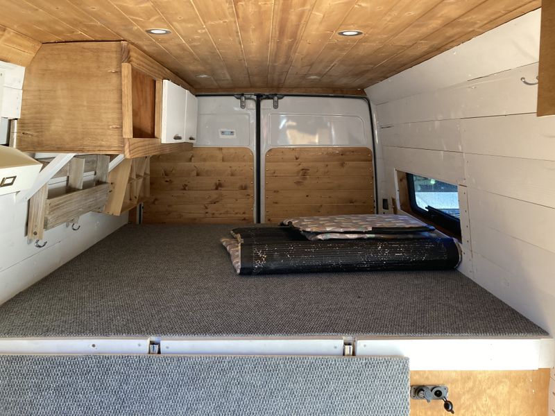 Picture 5/15 of a Dodge Sprinter Campervan for sale in Bend, Oregon