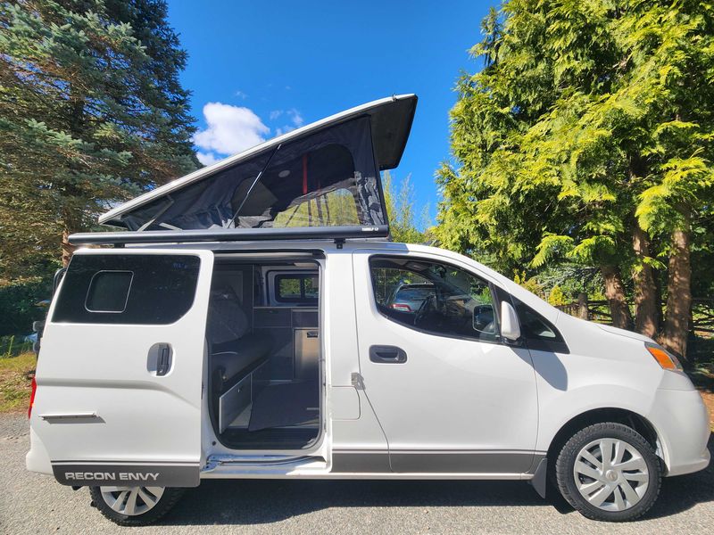 Picture 2/25 of a 2021 Nissan Recon Envy with Pop-up for sale in Wellfleet, Massachusetts