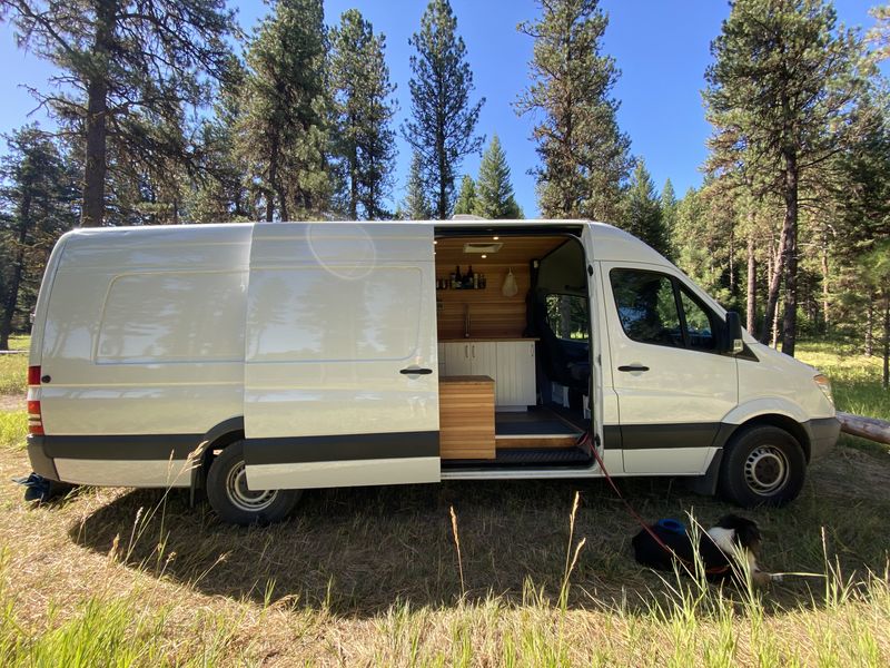 Picture 1/9 of a 2011 Mercedes Sprinter 170 Extended Diesel for sale in Portland, Oregon