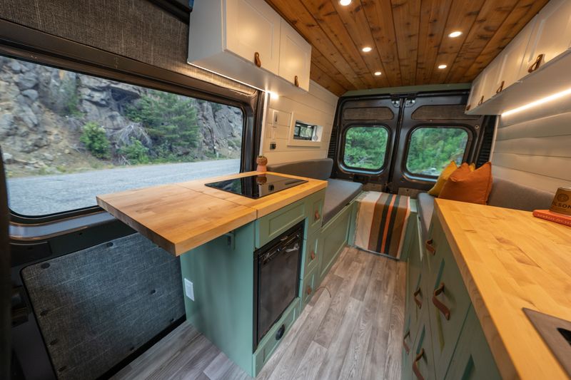 Picture 6/16 of a NEW 2022 Ram Promaster 136 (250 Miles) brand new conversion  for sale in Leavenworth, Washington
