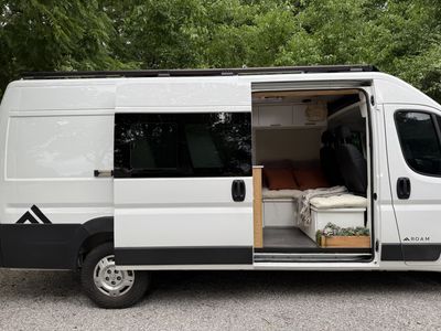 Picture 6/6 of a Cozy and stylish campervan! for sale in Mustang, Oklahoma