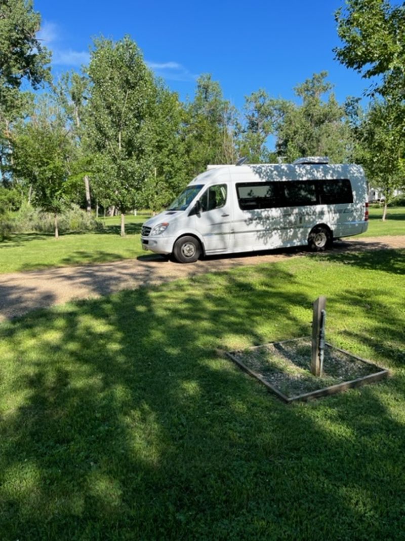 Picture 1/13 of a 2014 Winnebago Touring Coach for sale in Prescott, Arizona