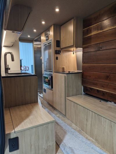 Picture 5/39 of a 2023 Build, Off Grid, 4 season Van, Demo sale. for sale in Hopkinsville, Kentucky