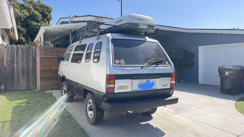 Picture 4/11 of a 1987 Toyota van  for sale in Long Beach, California