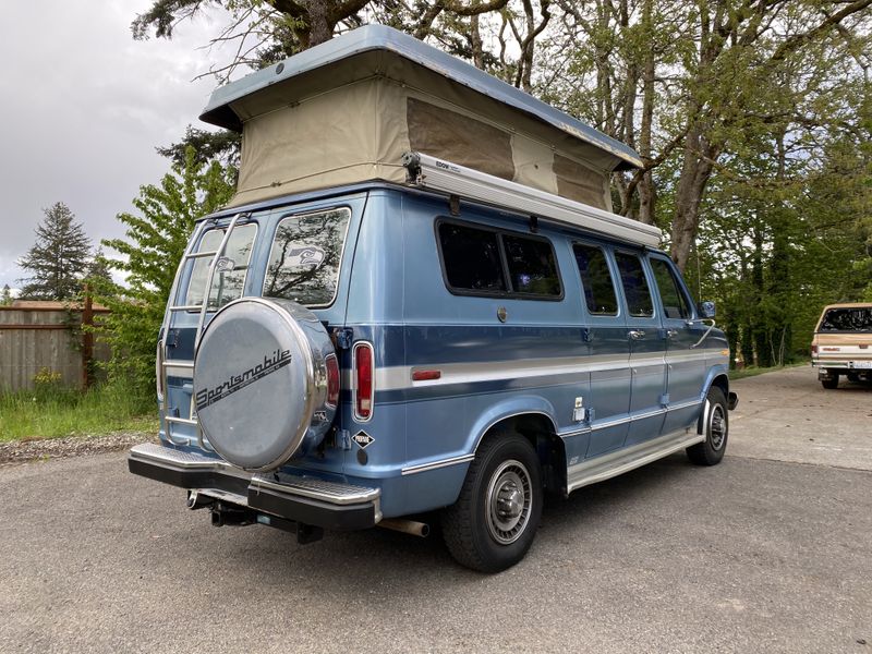 Picture 2/19 of a 1991 Ford 250 Sportsmobile pop top for sale in Spanaway, Washington