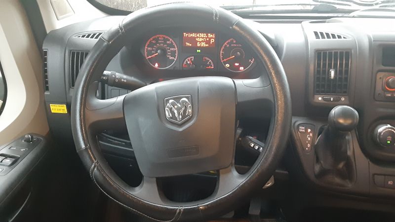 Picture 5/18 of a 2018 Roadtrek Simplicity SRT  for sale in Bradenton, Florida