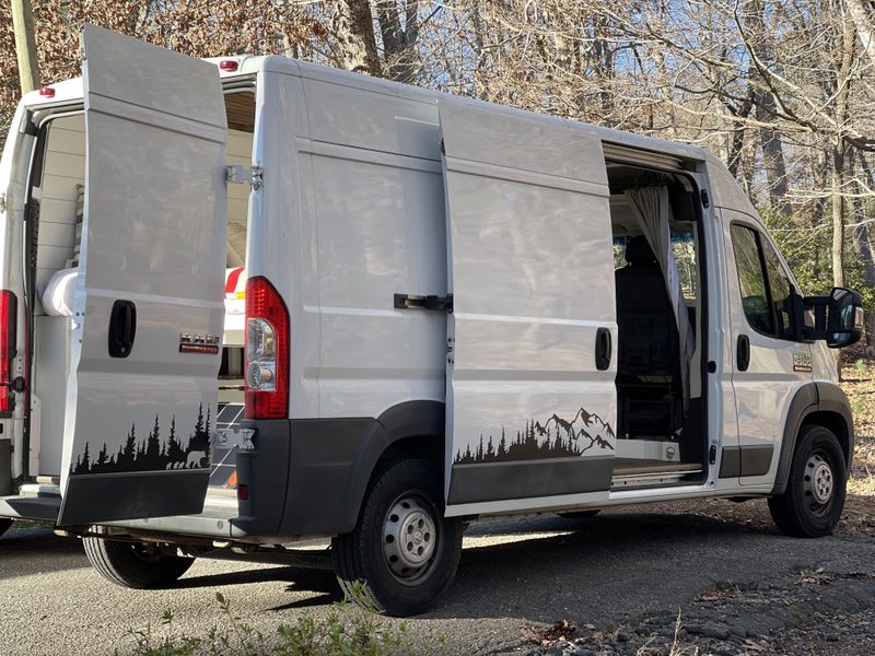 Picture 1/11 of a 2015 Dodge Promaster High Roof for sale in Asheville, North Carolina