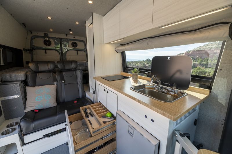 Picture 5/20 of a 2022 Mercedes Sprinter 4x4 for sale in Grand Junction, Colorado