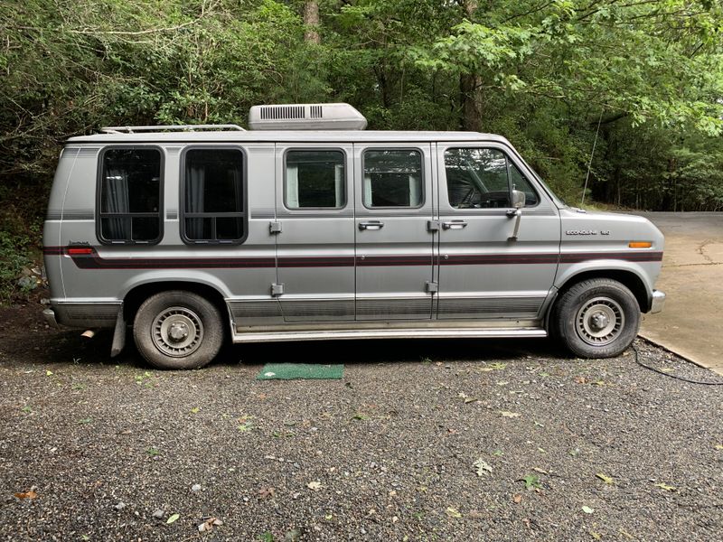 Picture 5/21 of a 1989  Bivouac  E150 Camper Van for sale in Brevard, North Carolina