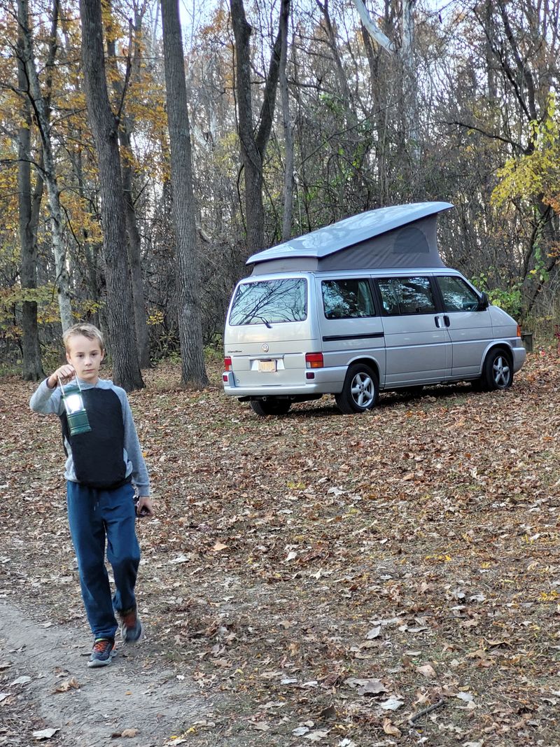 Picture 3/11 of a 2002 Westfalia "Westy" Eurovan Weekender poptop camper for sale in Athens, Ohio