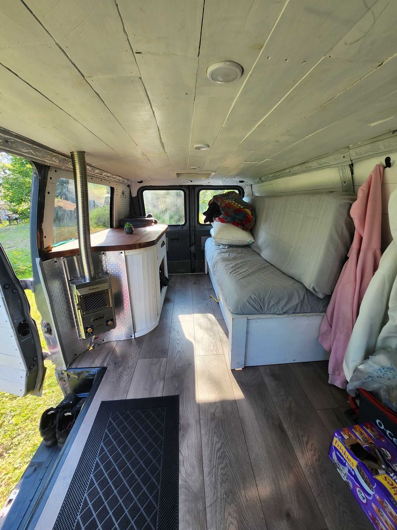Picture 4/7 of a 1990 Ford Econoline 150 conversion van for sale in Laporte, Minnesota