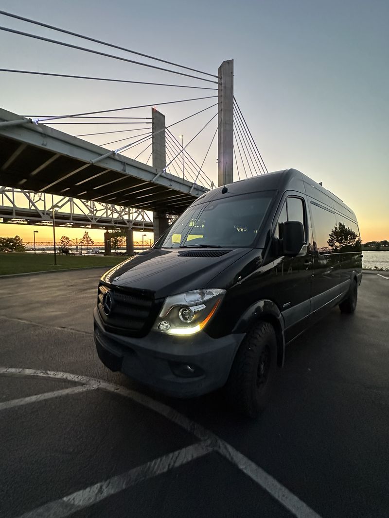 Picture 2/25 of a MERCEDES SPRINTER VAN 2500 170 for sale in Louisville, Kentucky