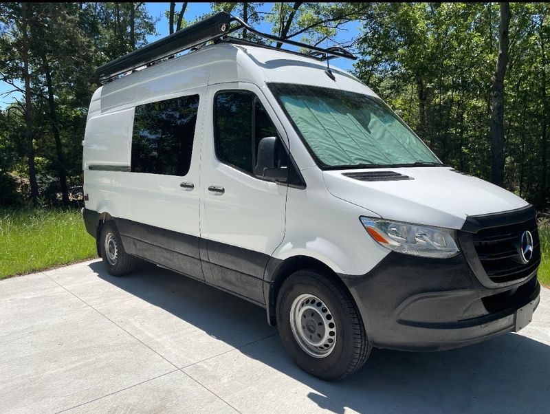 Picture 1/11 of a 2020 144" WB Sprinter Campervan for sale in Portland, Oregon