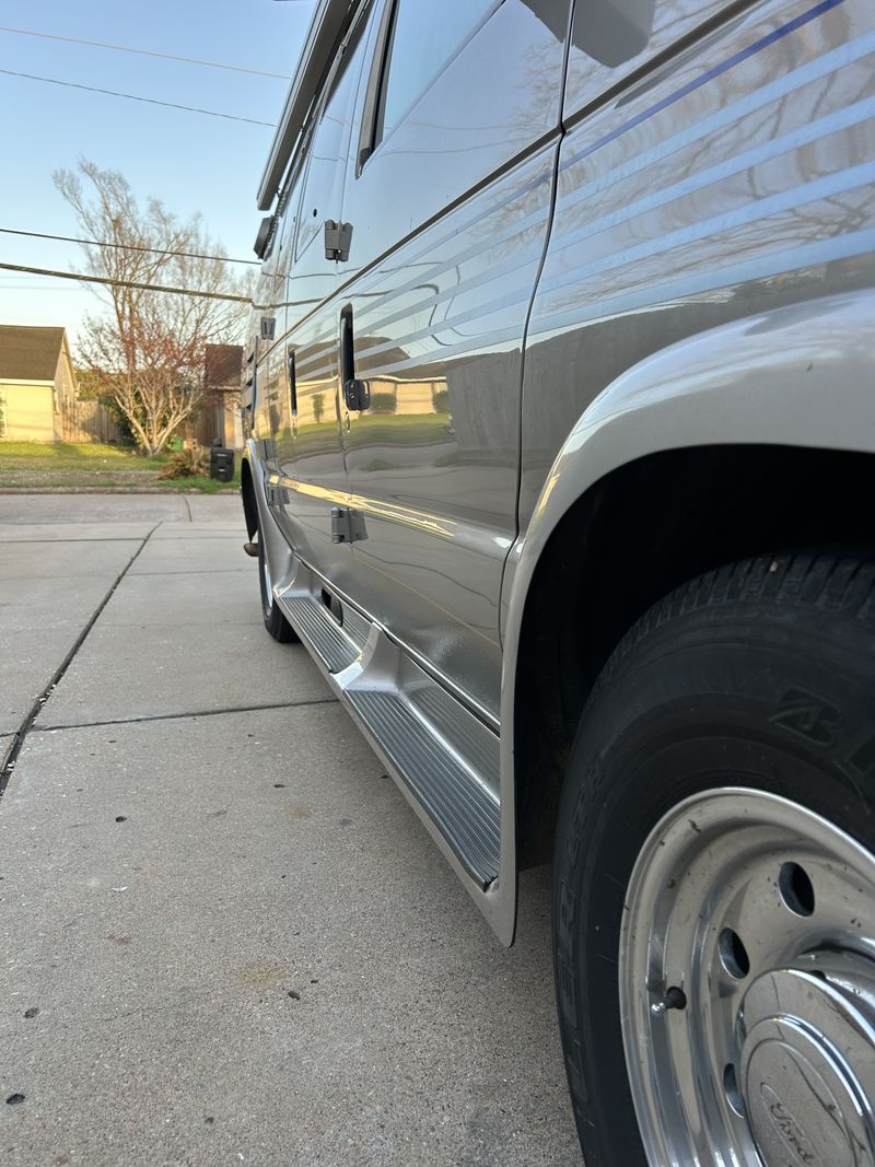 Picture 5/27 of a Grand Touring GTRV Ford E350 pop-up camper van for sale in Houston, Texas