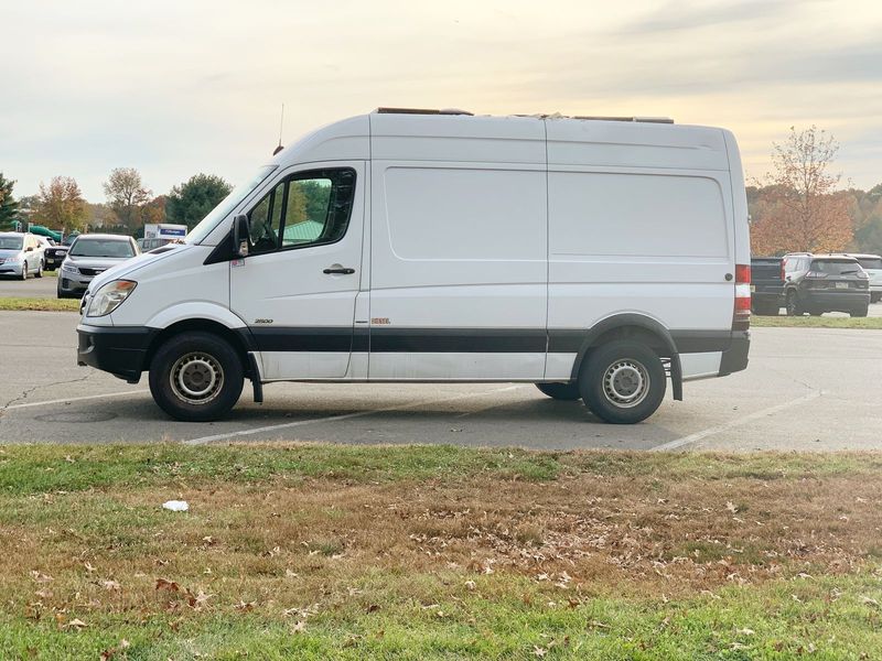 Picture 5/18 of a 2011 Mercedes-Benz Sprinter Standard w/144" WB Van 3D for sale in Trenton, New Jersey