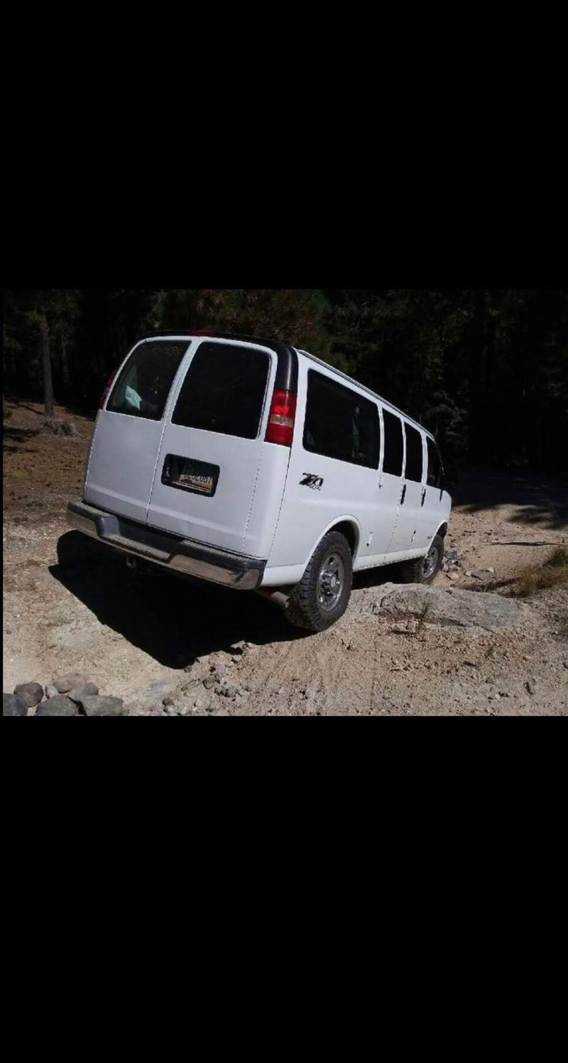 Picture 3/7 of a 2006 Chevy Express 3500 Camper Van for sale in Sulphur, Louisiana